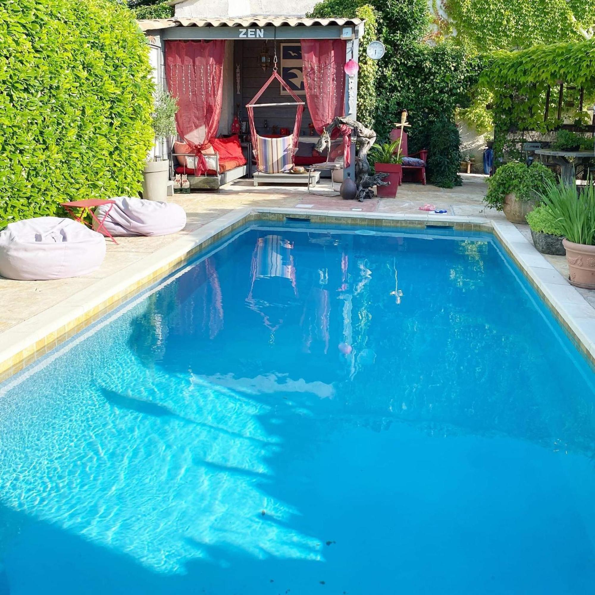 Le Mazet Des Beaujots Hotel Monteux Exterior photo